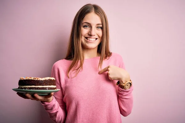 Young Beautiful Redhead Woman Holding Birthday Cake Isolated Pink Background — Stock Photo, Image