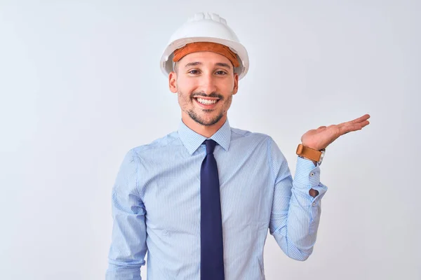 Junger Geschäftsmann Mit Bauunternehmer Schutzhelm Über Isoliertem Hintergrund Lächelt Fröhlich — Stockfoto