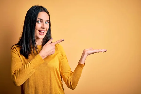 Young Brunette Woman Blue Eyes Wearing Casual Sweater Yellow Background — Stock Photo, Image