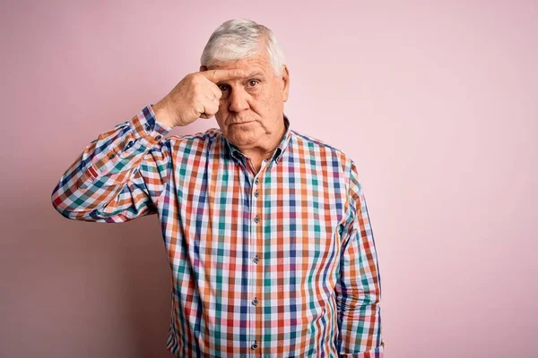 Senior Handsome Hoary Man Wearing Casual Colorful Shirt Isolated Pink — Stock Photo, Image