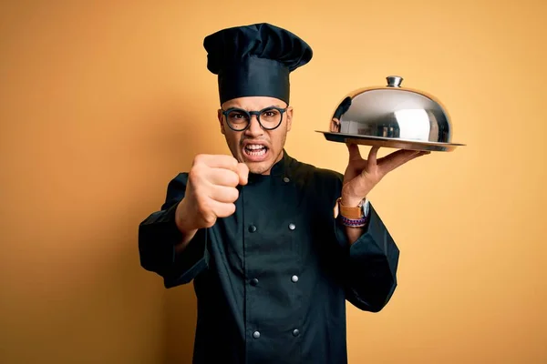 Young Brazilian Chef Man Wearing Cooker Uniform Hat Holding Tray — Stock Photo, Image