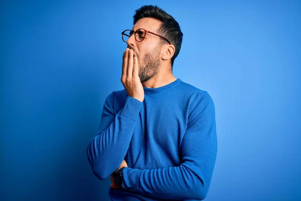 Homem Bonito Jovem Com Barba Vestindo Camisola Casual Óculos Sobre — Fotografia de Stock