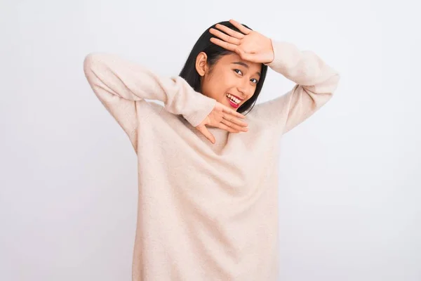Mujer Joven China Con Jersey Cuello Alto Pie Sobre Fondo —  Fotos de Stock