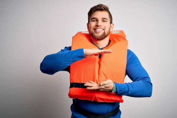 Young Blond Tourist Man Beard Blue Eyes Wearing Lifejacket White — Stock Photo, Image