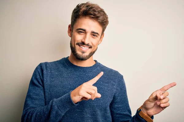 Young Handsome Man Beard Wearing Casual Sweater Standing White Background — Stock Photo, Image