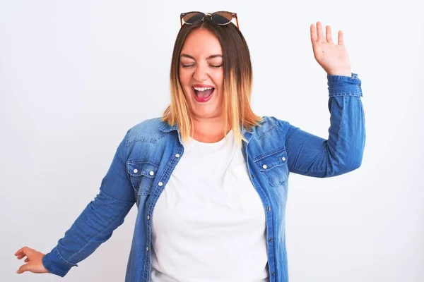 Bella Donna Che Indossa Camicia Jeans Piedi Sopra Isolato Sfondo — Foto Stock