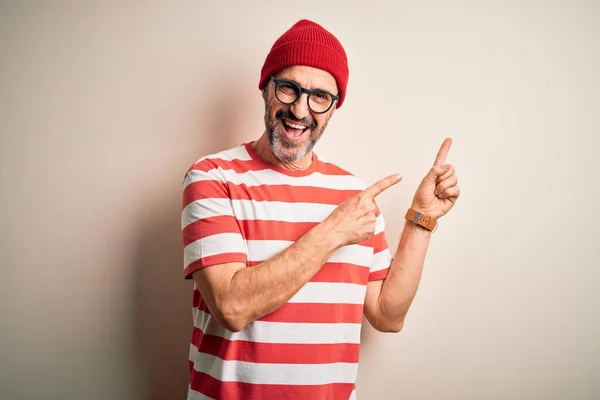 Middle Age Hoary Man Wearing Striped Shirt Glasses Cap Isolated — Stock fotografie