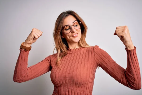 Young Beautiful Brunette Woman Wearing Casual Sweater Glasses White Background — Stockfoto