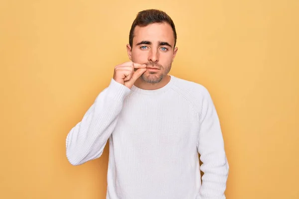 Young Handsome Man Blue Eyes Wearing Casual Sweater Standing Yellow — Stock Photo, Image