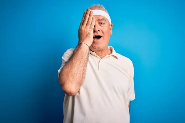 Deportista Alzado Mediana Edad Haciendo Deporte Usando Ropa Deportiva Sobre — Foto de Stock