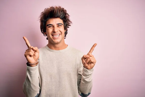 Young Handsome Man Wearing Casual Shirt Standing Isolated Pink Background — Stock Photo, Image