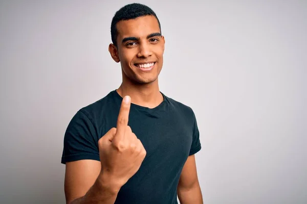 Jonge Knappe Afro Amerikaanse Man Draagt Casual Shirt Staan Witte — Stockfoto