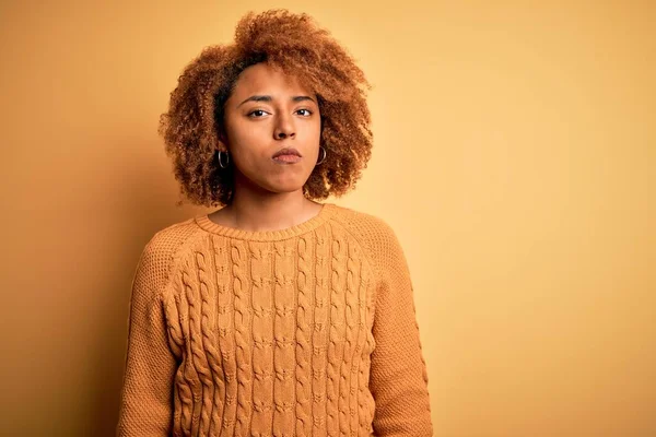 Young Beautiful African American Afro Woman Curly Hair Wearing Casual — ストック写真