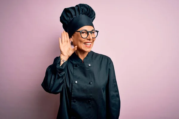 Middle Age Brunette Chef Woman Wearing Cooker Uniform Hat Isolated — Stock Photo, Image