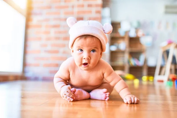 Adorable Baby Lying Sofa Home Newborn Wearing Fanny Hat Relaxing — Stock Photo, Image