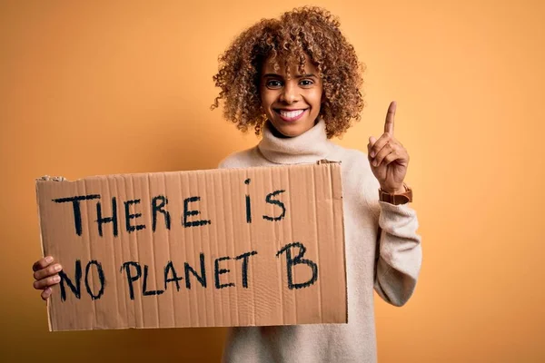 Afroamerikansk Aktivist Kvinna Frågar Efter Miljö Hålla Banner Med Planet — Stockfoto