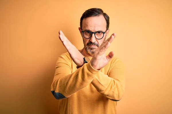 Homem Hoary Meia Idade Vestindo Camisola Casual Óculos Sobre Fundo — Fotografia de Stock