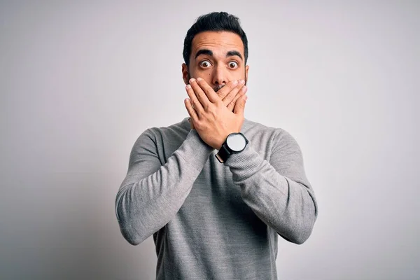 Homem Bonito Jovem Com Barba Vestindo Camisola Casual Sobre Fundo — Fotografia de Stock