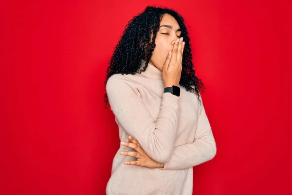 Young African American Curly Woman Wearing Casual Turtleneck Sweater Red — Stock Photo, Image