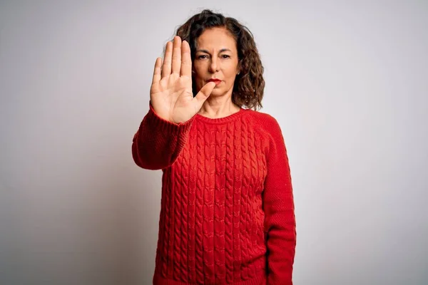 Middle Age Brunette Woman Wearing Casual Sweater Standing Isolated White — Stock Photo, Image