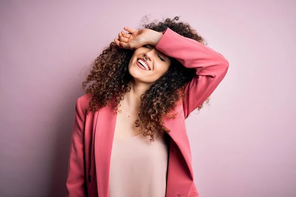 Young Beautiful Businesswoman Curly Hair Piercing Wearing Elegant Jacket Covering — Stock Photo, Image