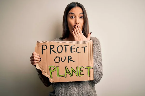 Jovem Bela Ativista Morena Protestando Para Proteger Nosso Planeta Segurando — Fotografia de Stock