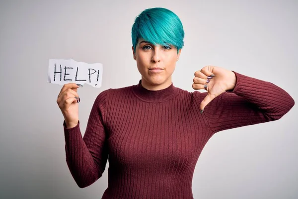 Fiatal Kék Divat Haj Kér Segítséget Mutat Üzenetet Papíron Dühös — Stock Fotó