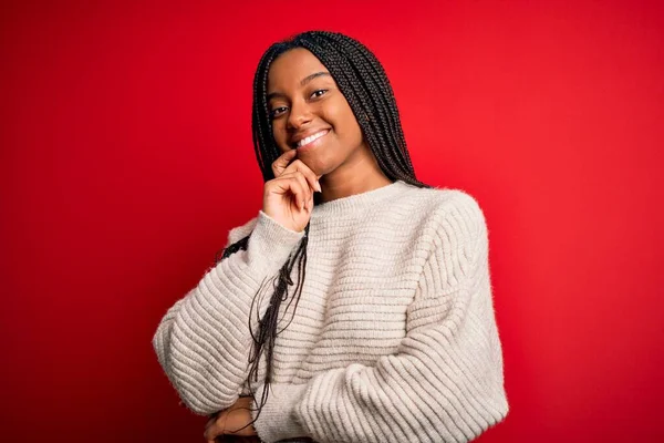 Jovem Afro Americana Vestindo Camisola Inverno Casual Sobre Fundo Isolado — Fotografia de Stock