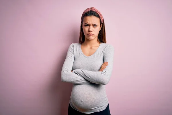 Joven Hermosa Adolescente Embarazada Esperando Bebé Sobre Fondo Rosa Aislado — Foto de Stock