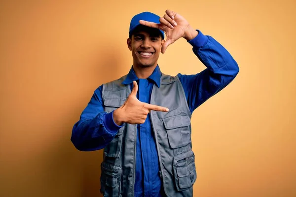Young Handsome African American Handyman Wearing Worker Uniform Cap Smiling — Stock Photo, Image