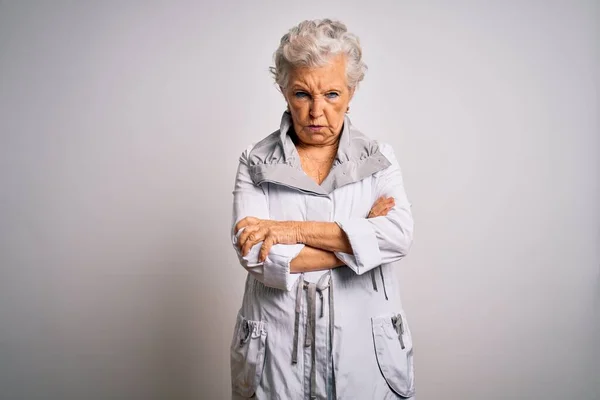 Senior Hermosa Mujer Pelo Gris Con Chaqueta Casual Pie Sobre —  Fotos de Stock