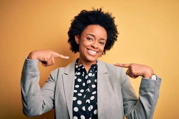 Jeune Belle Afro Afro Américaine Femme Affaires Avec Des Cheveux — Photo