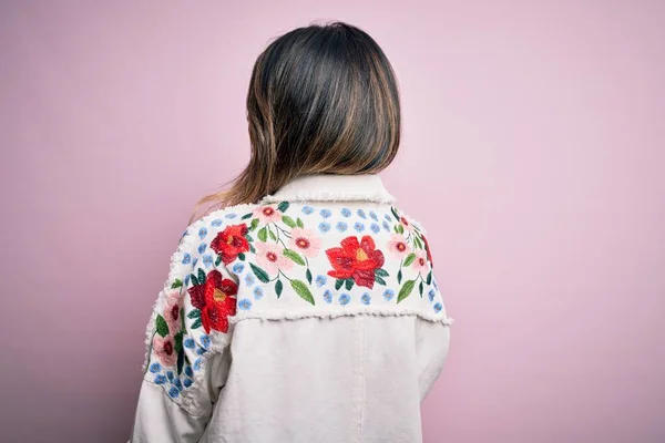 Jonge Mooie Vrouw Dragen Mode Stedelijke Kleding Model Dragen Casual — Stockfoto