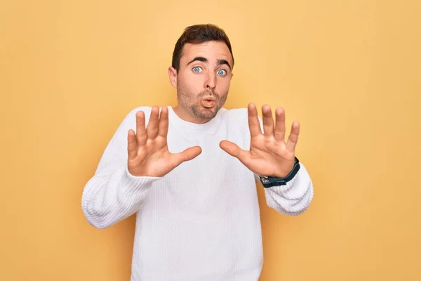 Young Handsome Man Blue Eyes Wearing Casual Sweater Standing Yellow — Stock Photo, Image