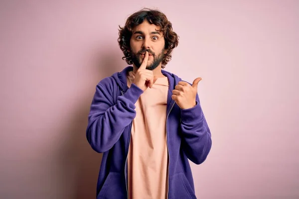 Young Handsome Sporty Man Beard Wearing Casual Sweatshirt Pink Background — Stock Photo, Image