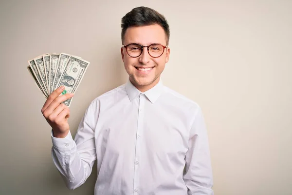 Jovem Bonito Homem Negócios Caucasiano Segurando Monte Notas Dólar Com — Fotografia de Stock