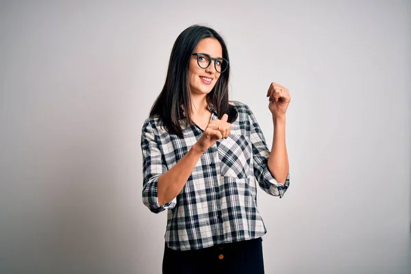 Jovem Morena Com Olhos Azuis Vestindo Camisa Casual Óculos Sobre — Fotografia de Stock