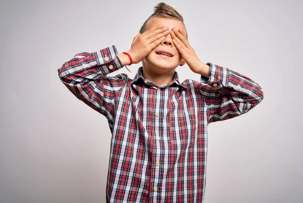 Jonge Kleine Blanke Jongen Met Blauwe Ogen Dragen Elegante Shirt — Stockfoto