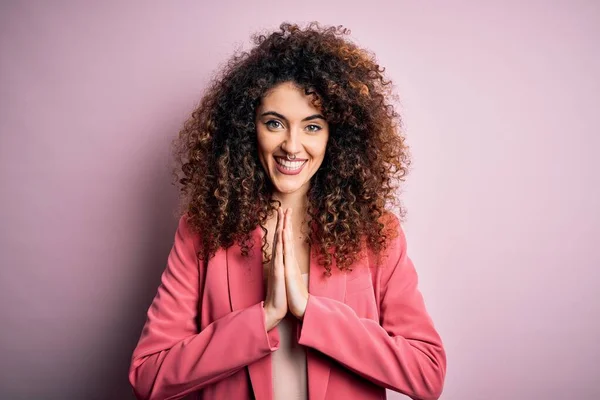 Young Beautiful Businesswoman Curly Hair Piercing Wearing Elegant Jacket Praying — Stock Photo, Image