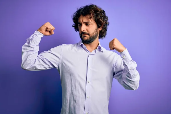 Joven Hombre Negocios Guapo Con Barba Vistiendo Camisa Pie Sobre —  Fotos de Stock