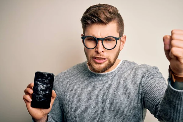 Giovane Uomo Biondo Con Barba Gli Occhi Azzurri Con Gli — Foto Stock