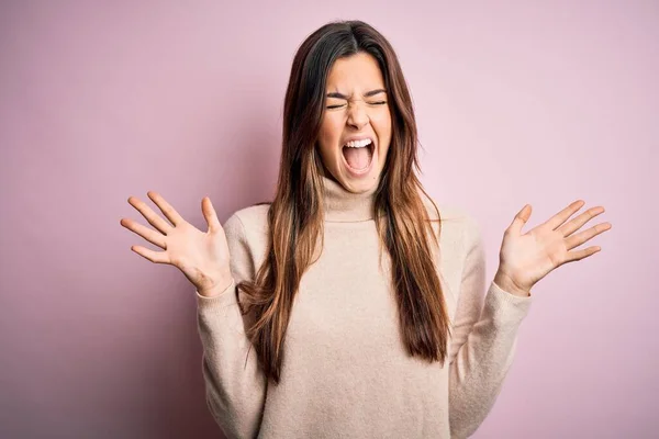 Giovane Bella Ragazza Indossa Casual Maglione Dolcevita Piedi Sopra Isolato — Foto Stock