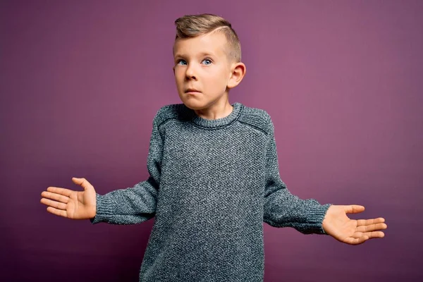 Young Little Caucasian Kid Blue Eyes Wearing Winter Sweater Standing — Stock Photo, Image