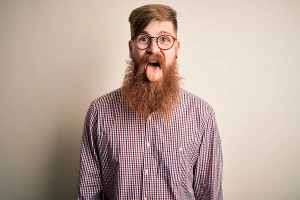 Hombre Negocios Pelirrojo Irlandés Guapo Con Barba Que Usa Gafas —  Fotos de Stock