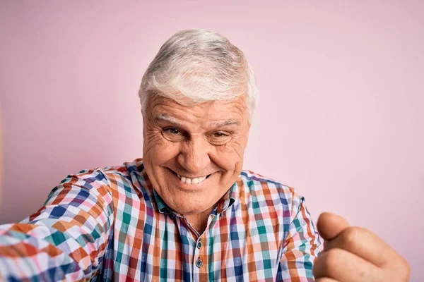 Senior Handsome Hoary Man Wearing Casual Shirt Making Selfie Camera — Stock Photo, Image