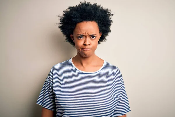 Young Beautiful African American Afro Woman Curly Hair Wearing Striped — Stock Photo, Image