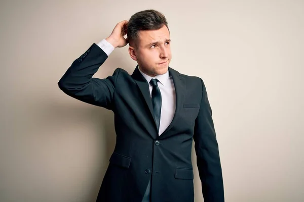 Jeune Homme Affaires Beau Portant Costume Élégant Cravate Sur Fond — Photo