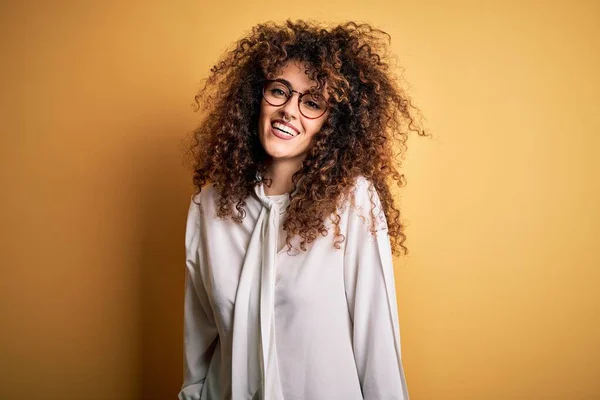 Young Beautiful Brunette Woman Curly Hair Piercing Wearing Shirt Glasses — Stock Photo, Image