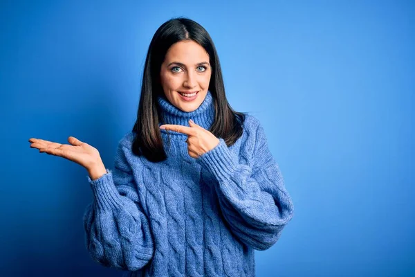 Young Brunette Woman Blue Eyes Wearing Casual Turtleneck Sweater Amazed — Stock Photo, Image