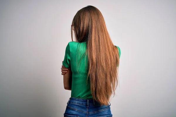 Mulher Ruiva Bonita Nova Vestindo Casual Shirt Verde Óculos Sobre — Fotografia de Stock